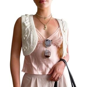 Bebe Vintage Y2K 00s White Cottage Chic Wool Bobble Knit Cropped Vest